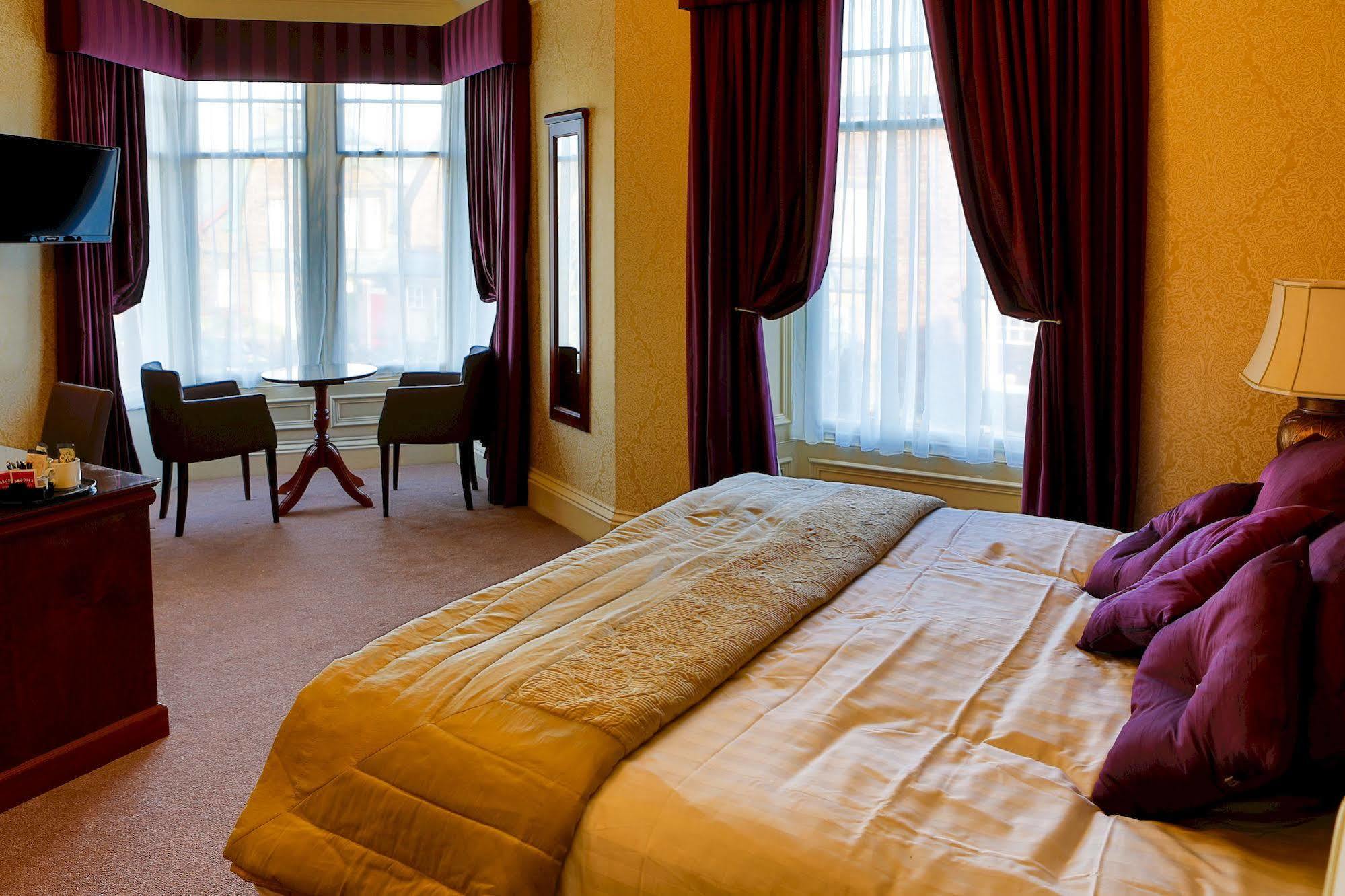 Dunmuir Hotel Дънбар Екстериор снимка